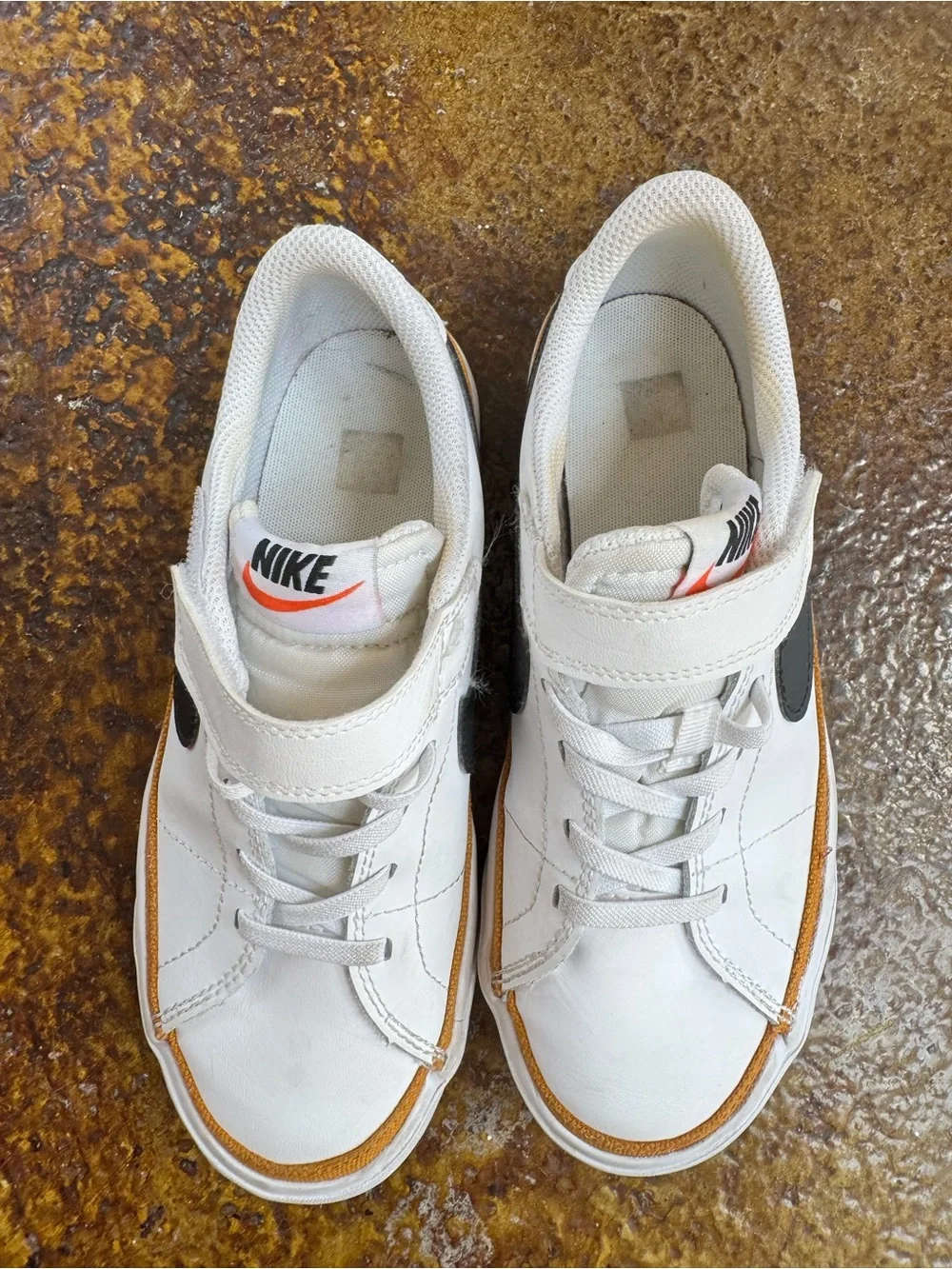 Nike low top